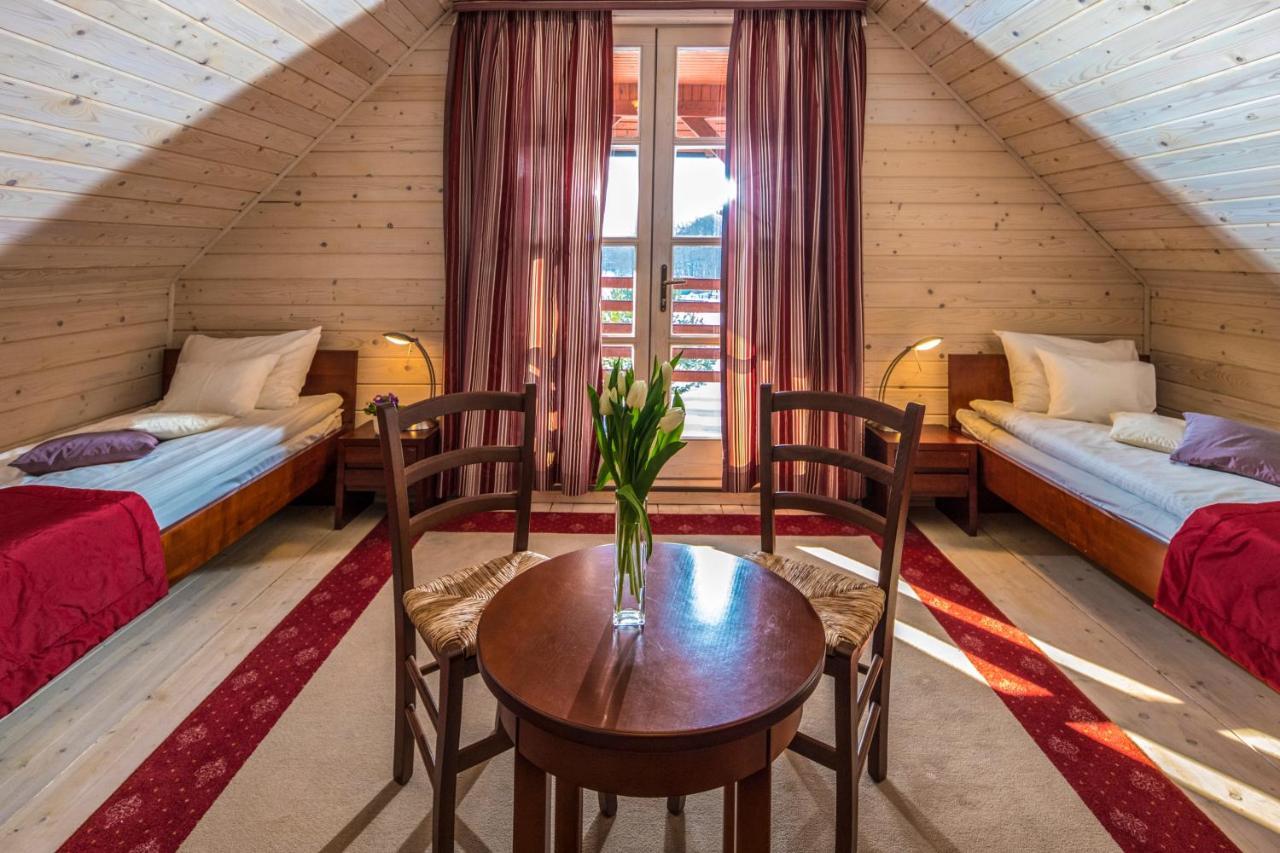 Hotel Forest Hills Зирц Экстерьер фото
