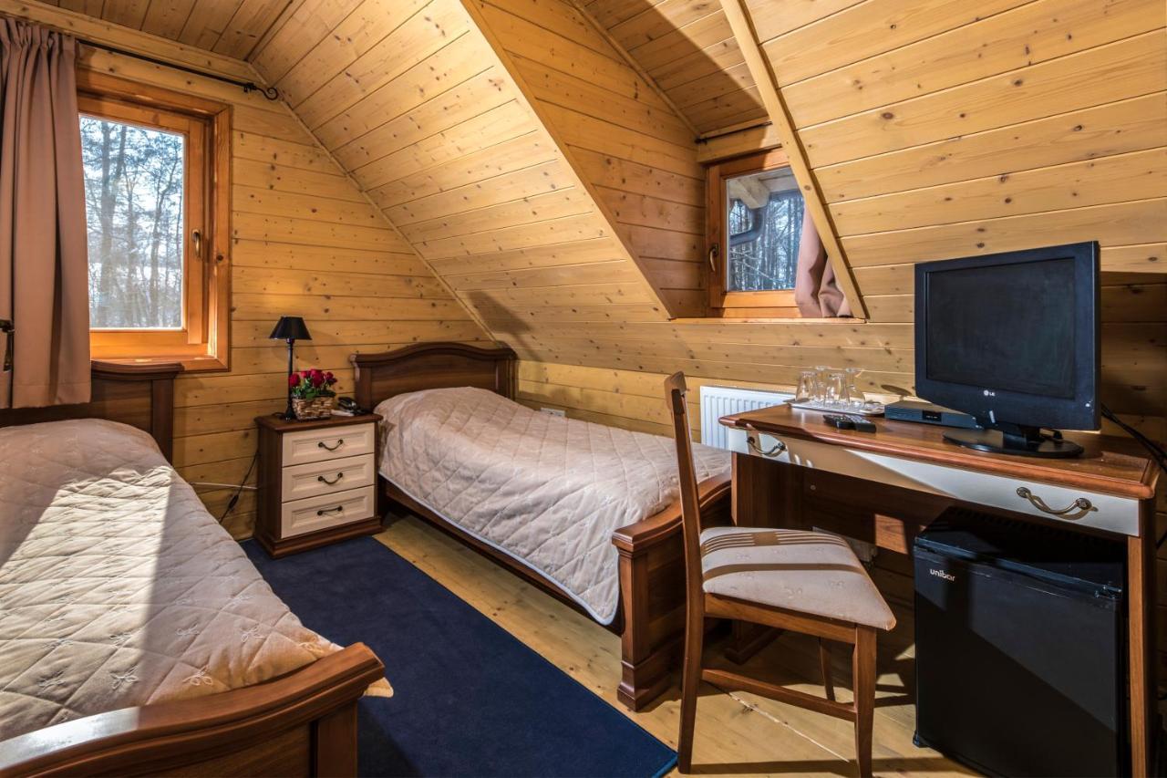 Hotel Forest Hills Зирц Экстерьер фото
